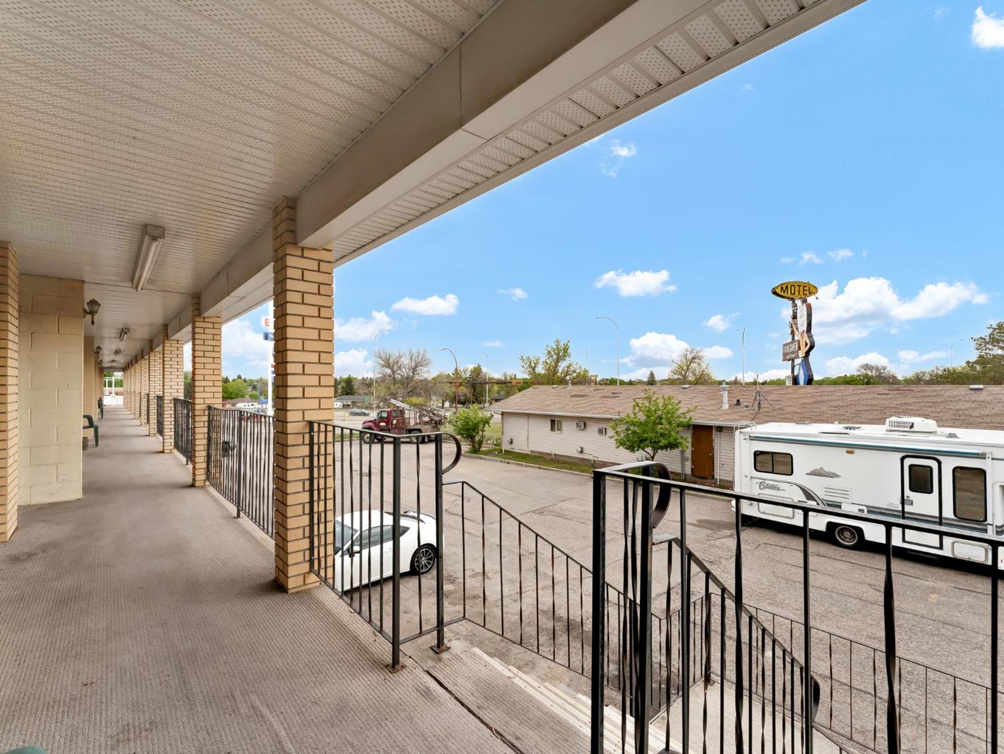 Ranchmen Motel Medicine Hat Exterior foto